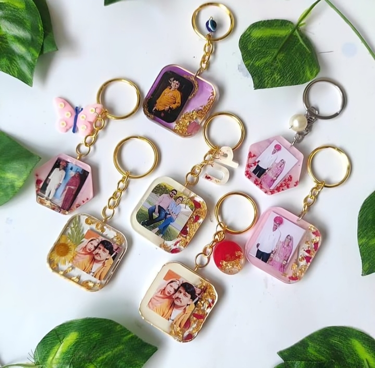 Resin Keychain With Photo - EWSELLS