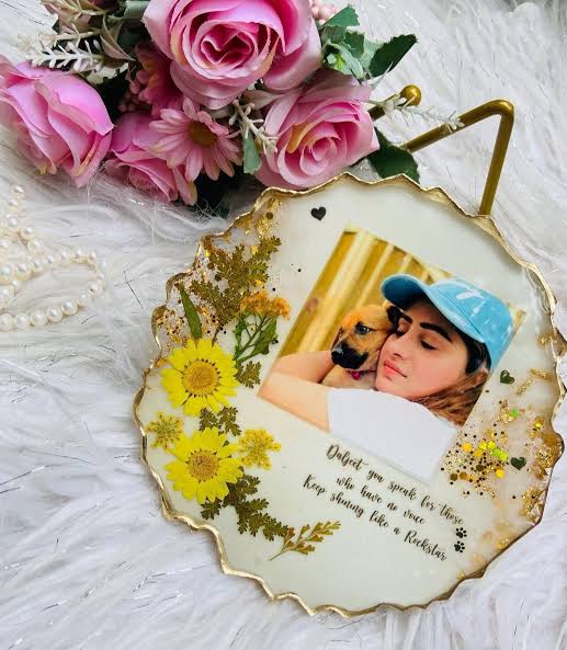 Resin Photo Frame - EWSELLS